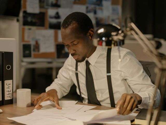 遇到法律糾紛,非要委托律師處理嗎?